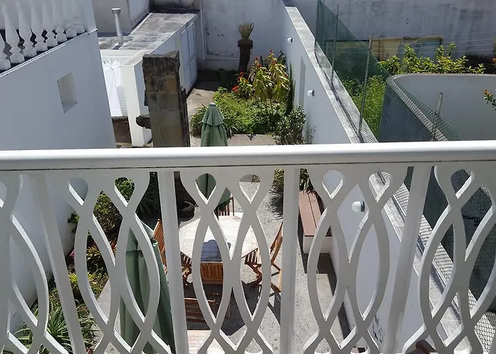 A Casa Do Lado Pensionat Horta (Azores)